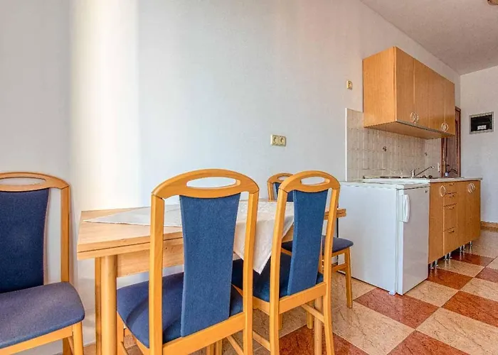 Διαμέρισμα Vesna 6 With Terrace *